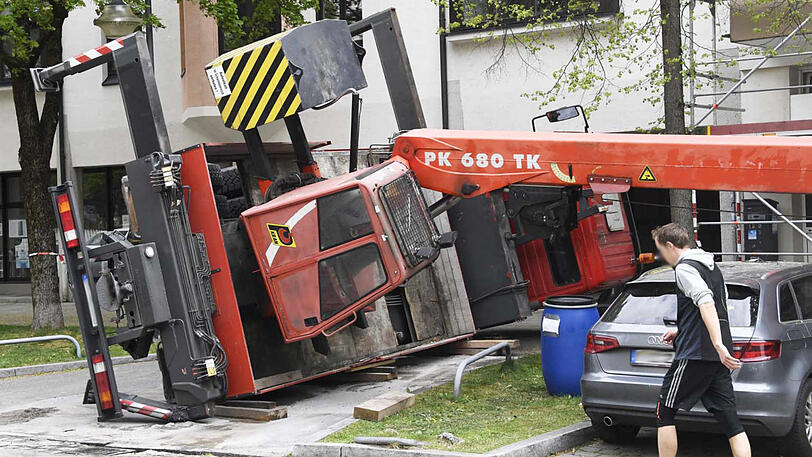 Bilder vom Unfallort in der Thalkirchner Straße.