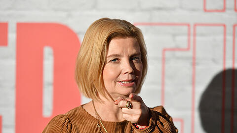 "Frier und Fünfzig" heißt die neue, eigene Serie von Annette Frier "Frier und Fünfzig" heißt die neue, eigene Serie von Annette Frier