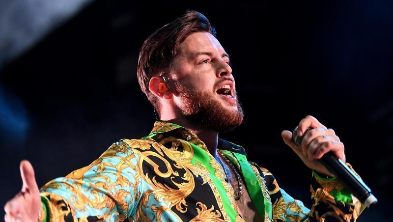 Im Netz wird über ein Karriereende des Rappers Bausa spekuliert. Im Netz wird über ein Karriereende des Rappers Bausa spekuliert.