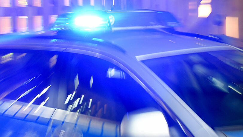 Eine Streife konnte die drei Heranwachsenden stellen. Eine Streife konnte die drei Heranwachsenden stellen.