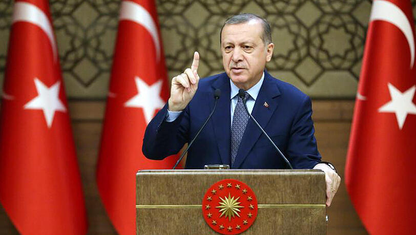 Das Präsidialsystem würde Erdogan deutlich mehr Macht verleihen und das Parlament schwächen. Das Präsidialsystem würde Erdogan deutlich mehr Macht verleihen und das Parlament schwächen.