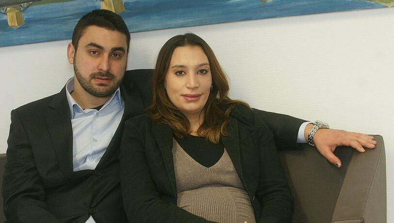 Sie wollen wissen, warum ihr Vater sterben musste: Semiya und Kerim Simsek. Sie wollen wissen, warum ihr Vater sterben musste: Semiya und Kerim Simsek.