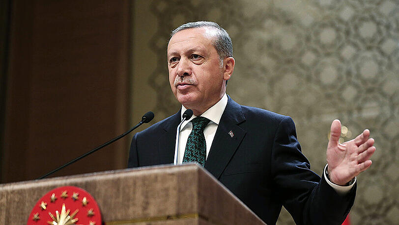 Wenn am Sonntag die Frist zur Regierungsbildung ausläuft, kann Staatspräsident Erdogan Neuwahlen ausrufen. Wenn am Sonntag die Frist zur Regierungsbildung ausläuft, kann Staatspräsident Erdogan Neuwahlen ausrufen.