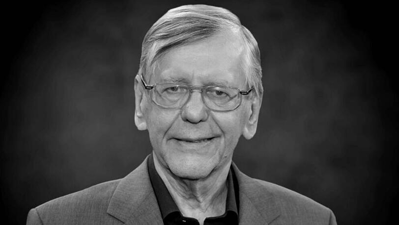 Dem Fernsehpublikum wurde Herbert Feuerstein durch seine Zusammenarbeit mit dem WDR bekannt. Dem Fernsehpublikum wurde Herbert Feuerstein durch seine Zusammenarbeit mit dem WDR bekannt.