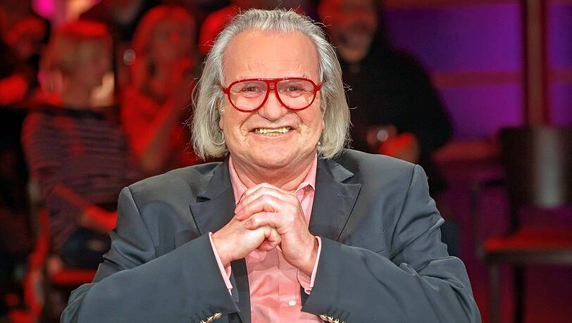 Albert Maier stand seit Sendungsbeginn bei "Bares für Rares" vor der Kamera. Albert Maier stand seit Sendungsbeginn bei "Bares für Rares" vor der Kamera.