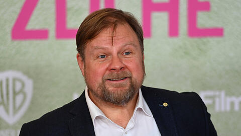 Bei der Premiere im Mathäser Filmpalast in München: Auch in Simon Verhoevens aktuellem Kino-Erfolg "Ach, diese Lücke, diese entsetzliche Lücke" spielt Michael A. Grimm mit. Bei der Premiere im Mathäser Filmpalast in München: Auch in Simon Verhoevens aktuellem Kino-Erfolg "Ach, diese Lücke, diese entsetzliche Lücke" spielt Michael A. Grimm mit.