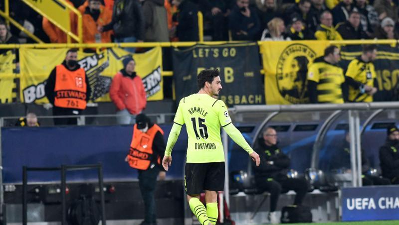 Mats Hummels musste nach einer Roten Karte vorzeitig zum Duschen. Mats Hummels musste nach einer Roten Karte vorzeitig zum Duschen.