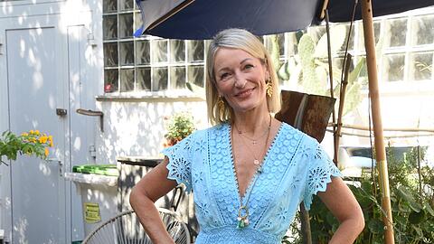 Monika Gruber kaufte ein Haus am Tegernsee – und klagt nun vor dem Landgericht München II Monika Gruber kaufte ein Haus am Tegernsee – und klagt nun vor dem Landgericht München II