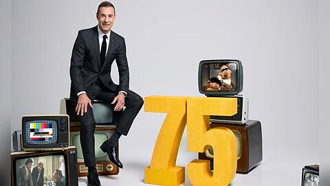 Kai Pflaume präsentiert "75 Jahre ARD - Die große Jubiläumsshow". Kai Pflaume präsentiert "75 Jahre ARD - Die große Jubiläumsshow".