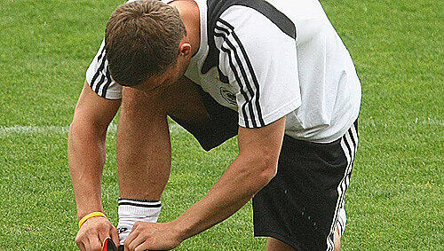 Wo drückt der Schuh? Bayern-Spieler Lukas Podolski