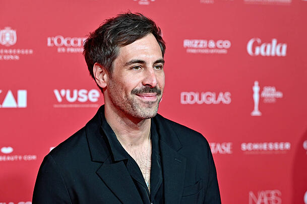 Max Giesinger lebt in Hamburg, fühlt sich aber auch auf dem Land pudelwohl. Max Giesinger lebt in Hamburg, fühlt sich aber auch auf dem Land pudelwohl.