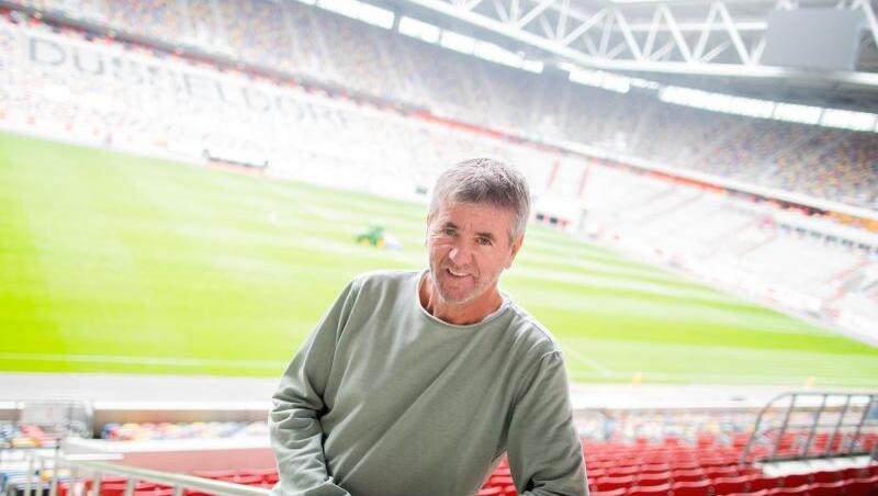 Steht vor seinem 500. Bundesliga-Spiel: Friedhelm Funkel, Cheftrainer von Fortuna Düsseldorf. Steht vor seinem 500. Bundesliga-Spiel: Friedhelm Funkel, Cheftrainer von Fortuna Düsseldorf.