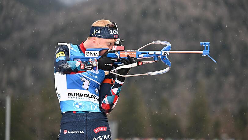 Johannes Thingnes Bö aus Norwegen beim letzten Schießen. Johannes Thingnes Bö aus Norwegen beim letzten Schießen.