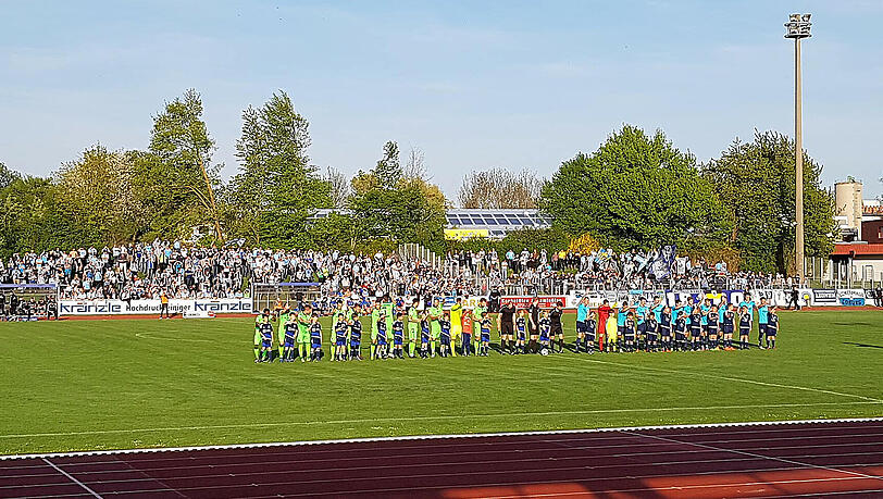 Sonnig, beschaulich, klein - Regionalliga Bayern in Illertissen. Sonnig, beschaulich, klein - Regionalliga Bayern in Illertissen.