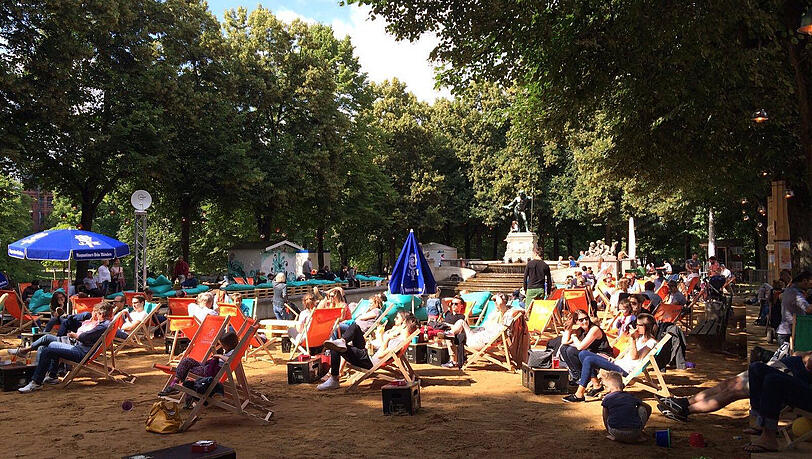 Sommer, Sonne, Liegestuhl. Passt! Sommer, Sonne, Liegestuhl. Passt!