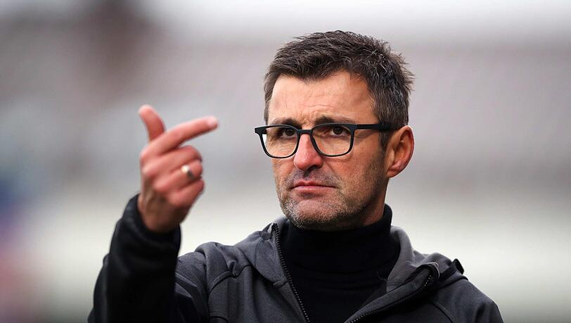 Michael Köllner hat im "SPORT1" Podcast über taktische Veränderungen gesprochen, die er beim TSV 1860 vorgenommen hat. Michael Köllner hat im "SPORT1" Podcast über taktische Veränderungen gesprochen, die er beim TSV 1860 vorgenommen hat.