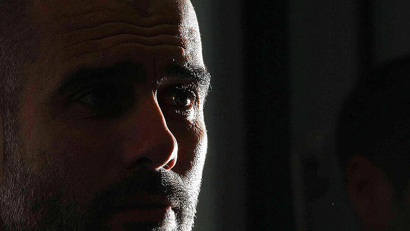 "Ich bin verantwortlich für die Niederlage, nicht die Physios", sagte Bayern-Trainer Pep Guardiola nach Müller-Wohlfahrts Abgang. "Ich bin verantwortlich für die Niederlage, nicht die Physios", sagte Bayern-Trainer Pep Guardiola nach Müller-Wohlfahrts Abgang.