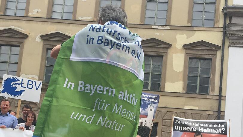 Protestdemo gegen die dritte Startbahn am Freitag in der Neuhauser Straße. Protestdemo gegen die dritte Startbahn am Freitag in der Neuhauser Straße.