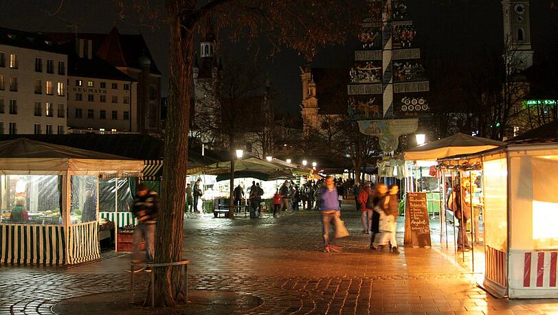 Der Dieb ist in der Nacht in ein Verkaufszelt am Viktualienmarkt eingestiegen. (Archivbild) Der Dieb ist in der Nacht in ein Verkaufszelt am Viktualienmarkt eingestiegen. (Archivbild)