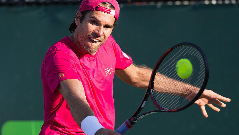 Zweiter Sieg des Jahres für Teilzeit-Tennisprofi Tommy Haas auf seiner Abschiedstour. Zweiter Sieg des Jahres für Teilzeit-Tennisprofi Tommy Haas auf seiner Abschiedstour.