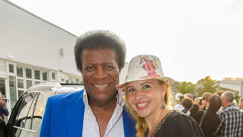 Roberto Blanco mit seiner neuen Frau Luzandra Roberto Blanco mit seiner neuen Frau Luzandra