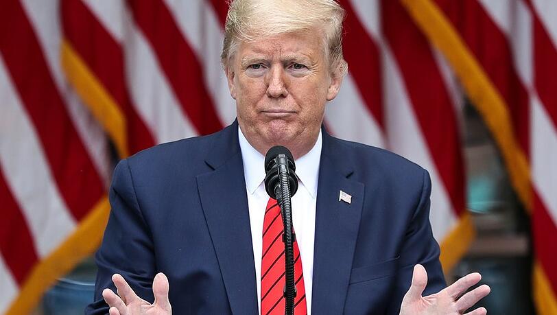 Donald Trump weist erneut sämtliche Vorwürfe zurück. Donald Trump weist erneut sämtliche Vorwürfe zurück.