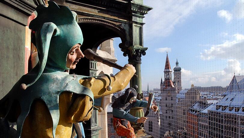 Ein Muss bei München-Besuchen: das Glockenspiel am Rathaus. Ein Muss bei München-Besuchen: das Glockenspiel am Rathaus.
