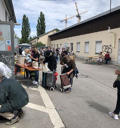 Das Hilfeangebot der Tafel wird mehr als gut angenommen. Das Hilfeangebot der Tafel wird mehr als gut angenommen.