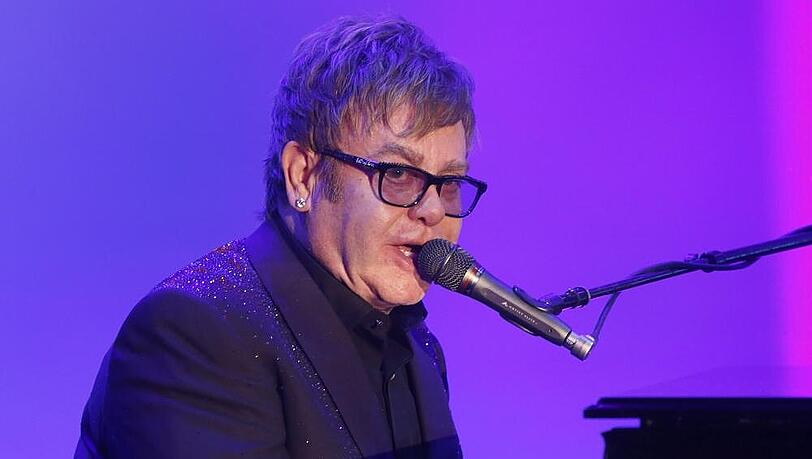 Einer der erfolgreichsten Musiker der Neuzeut: Sir Elton John Einer der erfolgreichsten Musiker der Neuzeut: Sir Elton John