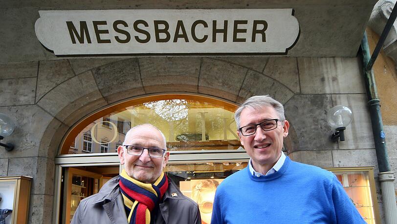 Axel Markwardt (l.) mit Walter Drum vor seinem Laden im Ruffinihaus. Axel Markwardt (l.) mit Walter Drum vor seinem Laden im Ruffinihaus.