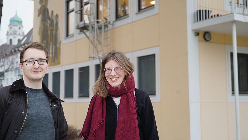 Jonathan Weidle vom Salesianum und Martina Reiner von der Gemeinde St. Wolfgang kümmern sich um Geflüchtete. Jonathan Weidle vom Salesianum und Martina Reiner von der Gemeinde St. Wolfgang kümmern sich um Geflüchtete.