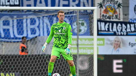 Bewahrte den TSV 1860 gerade in der ersten Hälfte vor einem höheren Rückstand: Keeper Thomas Dähne. Bewahrte den TSV 1860 gerade in der ersten Hälfte vor einem höheren Rückstand: Keeper Thomas Dähne.