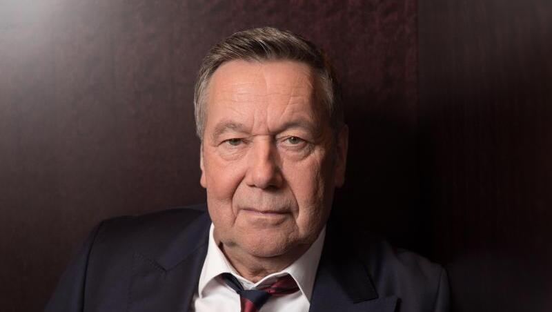 Der Sänger Roland Kaiser erhält den Paul-Lincke-Ring 2020 der Stadt Goslar. Der Sänger Roland Kaiser erhält den Paul-Lincke-Ring 2020 der Stadt Goslar.