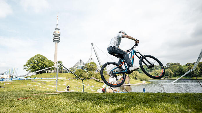 Die E-Bike-Days München sind das größte reine E-Bike-Test-Event für Interessierte und Fans der Branche. Die E-Bike-Days München sind das größte reine E-Bike-Test-Event für Interessierte und Fans der Branche.