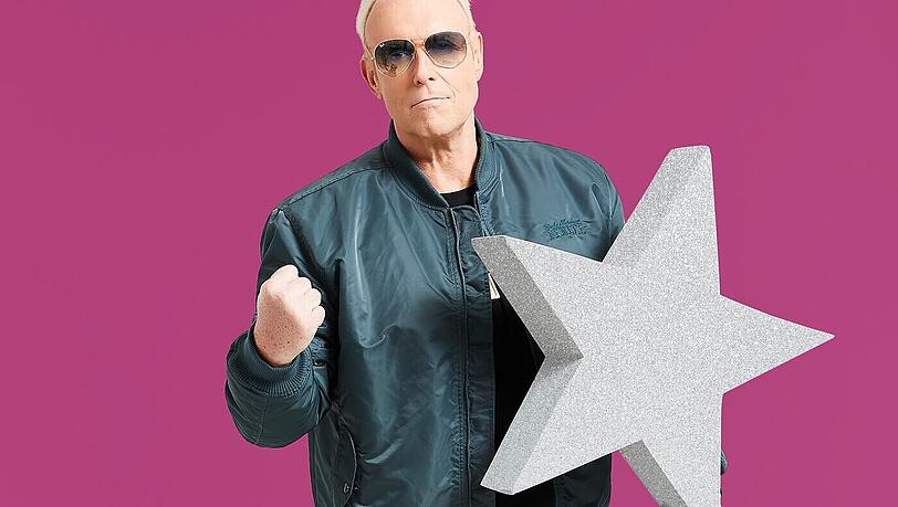 Ist bei der Jubiläumsstaffel von "Promi Big Brother" 2022 als Kandidat dabei: Rainer Gottwald. Ist bei der Jubiläumsstaffel von "Promi Big Brother" 2022 als Kandidat dabei: Rainer Gottwald.