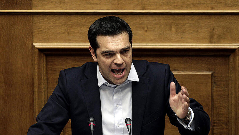 Falls der griechische Regierungschef Alexis Tsipras das Angebot der Geldgeber für ein Sparpaket annimmt, könnte der Weg für ein weiteres Euro-Finanzministertreffen geebnet werden. Falls der griechische Regierungschef Alexis Tsipras das Angebot der Geldgeber für ein Sparpaket annimmt, könnte der Weg für ein weiteres Euro-Finanzministertreffen geebnet werden.