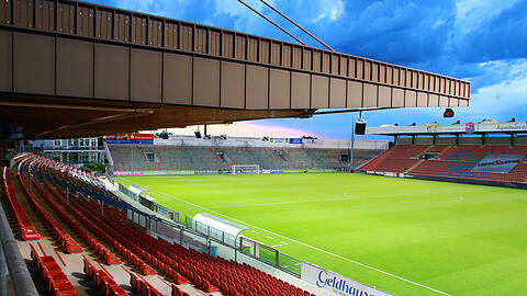 Heimspielstätte der SpVgg Unterhaching: Stadion am Sportpark Heimspielstätte der SpVgg Unterhaching: Stadion am Sportpark