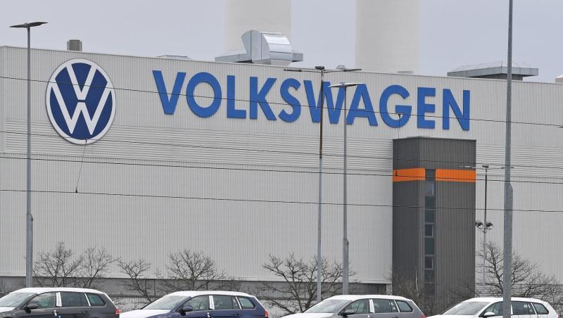 Im Volkswagen-Werk in Zwickau wird am 20. April die Fertigung wieder aufgenommen. Im Volkswagen-Werk in Zwickau wird am 20. April die Fertigung wieder aufgenommen.