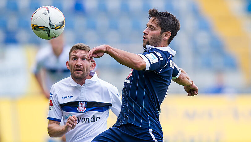 Aktuell ohne Verein und somit ablösefrei zu haben: Michael Görlitz (r.). Aktuell ohne Verein und somit ablösefrei zu haben: Michael Görlitz (r.).