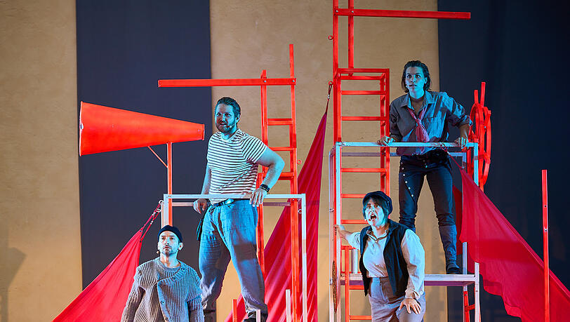 Das Ensemble Persona spielt "Moby Dick" nach Herman Melville. Das Ensemble Persona spielt "Moby Dick" nach Herman Melville.