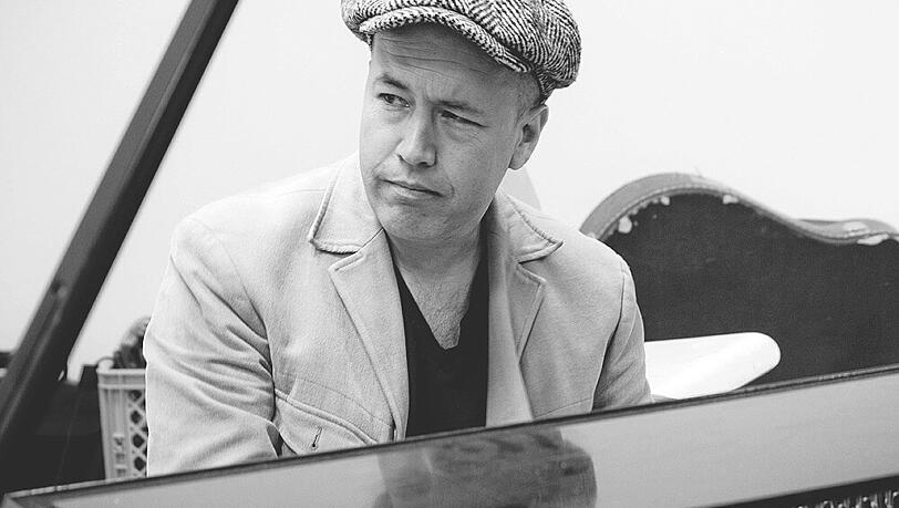 Robert Probst spielt mit seinem Trio im Dezember in der Spielbank Bad Wiessee: Der Abend ist eine Hommage an Frank Sinatra. Robert Probst spielt mit seinem Trio im Dezember in der Spielbank Bad Wiessee: Der Abend ist eine Hommage an Frank Sinatra.