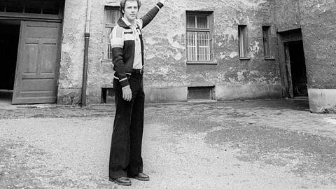 Der Ort, an dem alles begann: In der Zugspitzstraße 6 in Giesing wuchs der junge Franz Beckenbauer auf. Geboren wurde er allerdings an anderer Stelle. Der Ort, an dem alles begann: In der Zugspitzstraße 6 in Giesing wuchs der junge Franz Beckenbauer auf. Geboren wurde er allerdings an anderer Stelle.