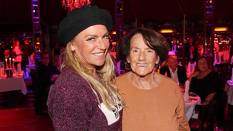 Christine Neubauer mit ihrer Mutter Lydia. Christine Neubauer mit ihrer Mutter Lydia.