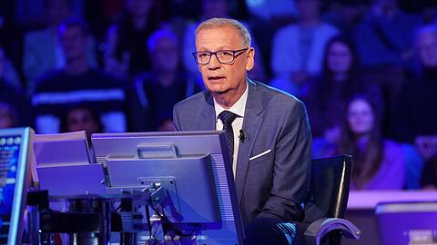 Günther Jauch stellt bei "Wer wird Millionär?" das Wissen seiner Kandidaten auf die Probe. Günther Jauch stellt bei "Wer wird Millionär?" das Wissen seiner Kandidaten auf die Probe.