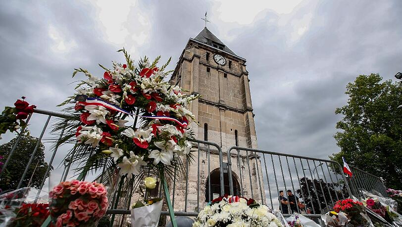Der zweite Täter des islamistischen Anschlags auf die französische Kirche in der Normandie ist identifiziert. Foto: Ian Langsdon Der zweite Täter des islamistischen Anschlags auf die französische Kirche in der Normandie ist identifiziert. Foto: Ian Langsdon