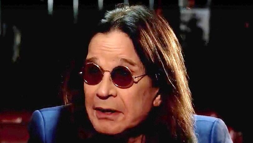 Ozzy Osbourne kann im Herbst nicht auf der Bühne stehen. Ozzy Osbourne kann im Herbst nicht auf der Bühne stehen.