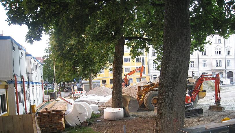Bewegt die Gemüter: Die Baustelle am Josephsplatz. Bewegt die Gemüter: Die Baustelle am Josephsplatz.