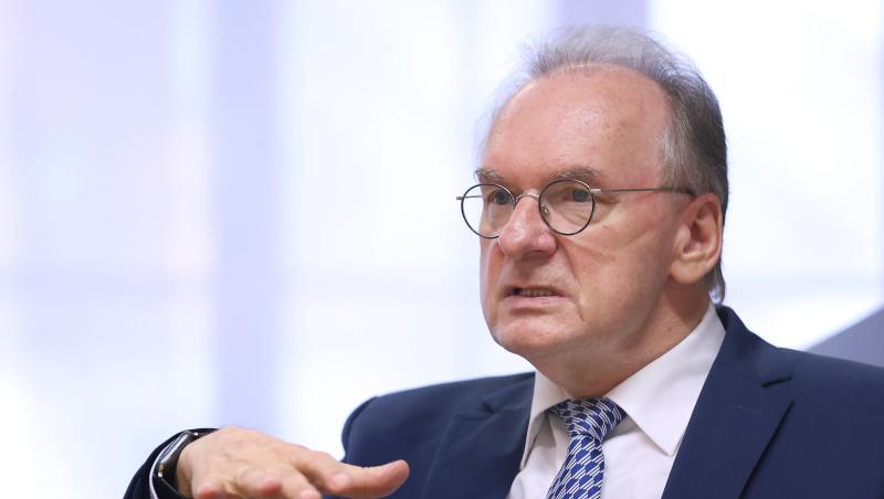 Reiner Haseloff (CDU) gestikuliert. Reiner Haseloff (CDU) gestikuliert.