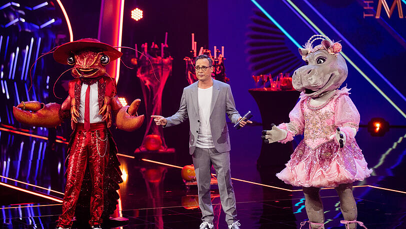 Welche Promis stecken in den Kostümen der ProSieben-Show "The Masked Singer"? Damit dieses Geheimnis nicht vorab gelüftet wird, gibt es harte Regeln. Welche Promis stecken in den Kostümen der ProSieben-Show "The Masked Singer"? Damit dieses Geheimnis nicht vorab gelüftet wird, gibt es harte Regeln.