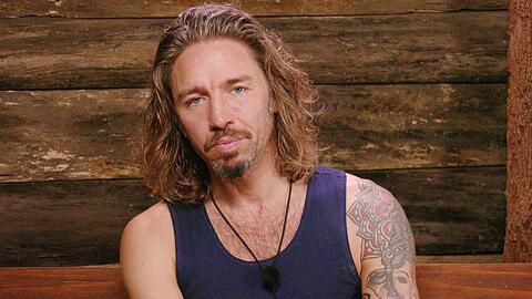 Gil Ofarim behauptet, er dürfe nicht über den Davidstern-Skandal und den Vorfall rund um seine Kinder sprechen. Gil Ofarim behauptet, er dürfe nicht über den Davidstern-Skandal und den Vorfall rund um seine Kinder sprechen.